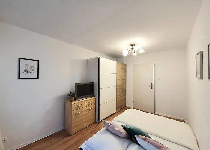 Zwykle Mieszkanko Przy Berka Joselewicza *